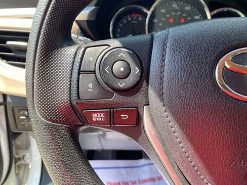Used 2015 Toyota Corolla LE image 26
