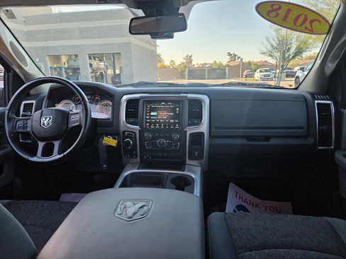 Used 2018 RAM 1500 SLT image 15