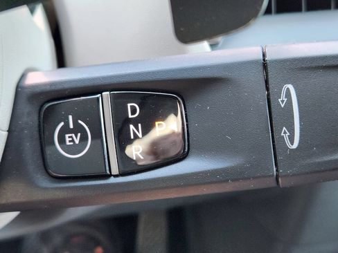 Certified 2024 Kia EV9 Wind AWD/4WD image 32