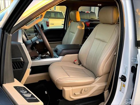 Used 2020 Ford F150 Lariat image 7