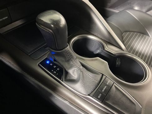 Used 2023 Toyota Camry SE image 25