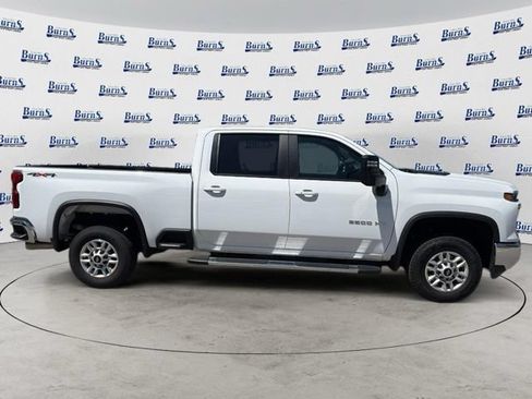 Used 2025 Chevrolet Silverado 2500 LT w/ Convenience Package AWD/4WD image 8