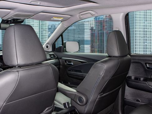 Used 2022 Honda Pilot Special Edition image 16