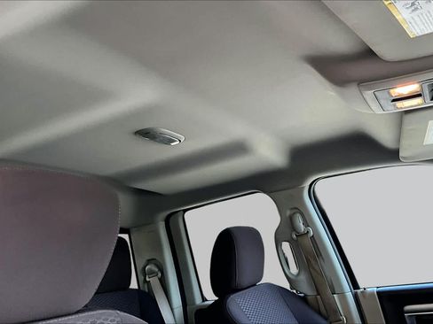 Used 2016 RAM 1500 Classic SLT RWD image 14