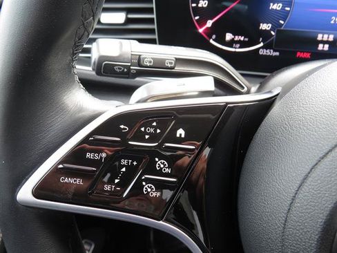 Used 2025 Mercedes-Benz GLE 350 4MATIC w/ AMG Line Exterior image 10