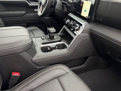 New 2026 GMC Sierra 1500 Denali AWD/4WD image 17