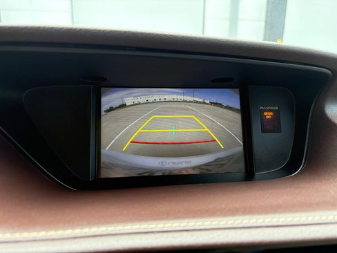 Used 2018 Lexus ES 350 w/ Luxury Package w/Wood Trim FWD image 32