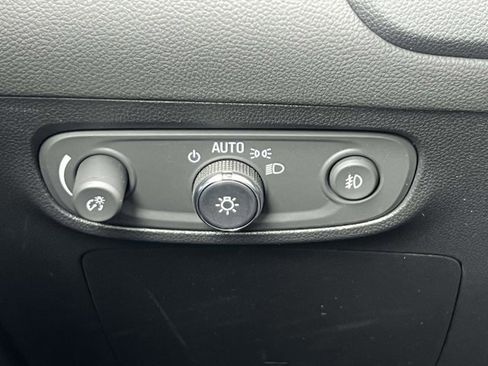 Used 2022 Buick Encore GX Select w/ Experience Buick Package AWD/4WD image 21