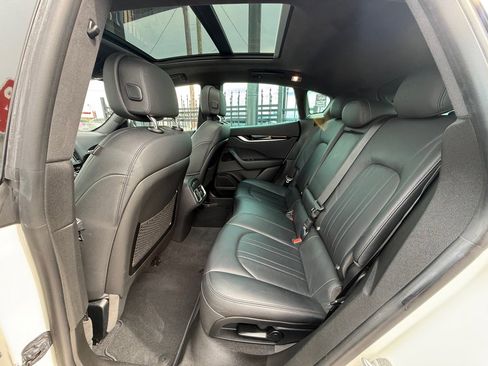 Used 2023 Maserati Levante Modena image 18