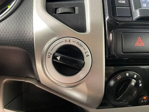 Used 2015 Toyota Tacoma 4x4 Double Cab w/ TRD Sport Package image 10