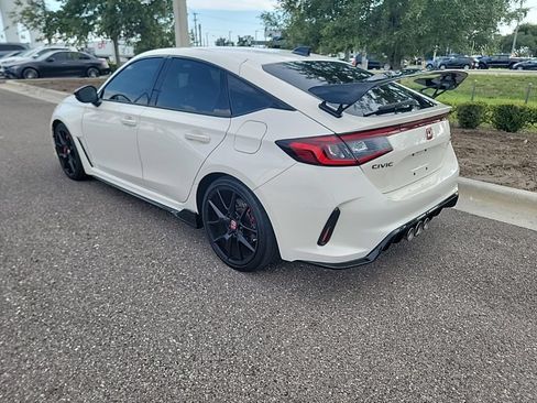 Used 2024 Honda Civic Type R image 4