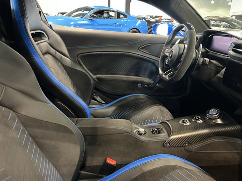 Used 2022 Maserati MC20 Coupe RWD image 16