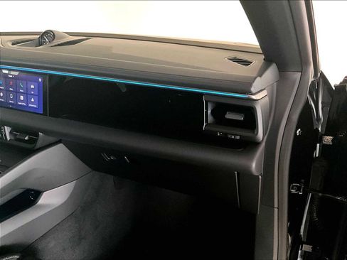 Used 2024 Porsche Macan 4 Electric image 23