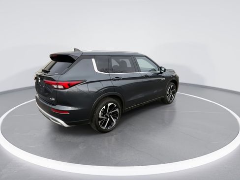 Used 2025 Mitsubishi Outlander SEL image 19