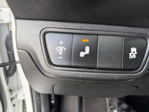 Used 2023 Kia Forte LXS w/ LXS Technology Package FWD image 24