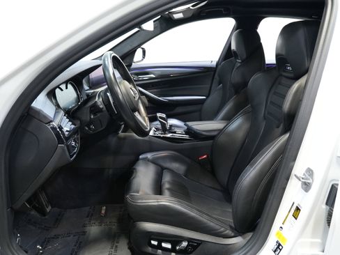 Used 2019 BMW M5 w/ Executive Package image 32