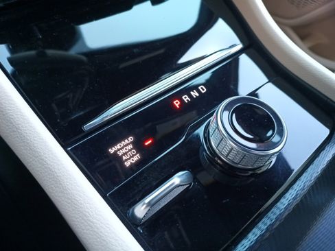 Certified 2024 Jeep Grand Cherokee Limited image 14