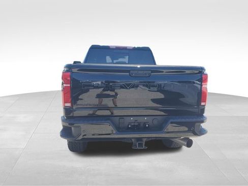 Used 2025 Chevrolet Silverado 2500 LTZ w/ Trail Boss Package AWD/4WD image 5
