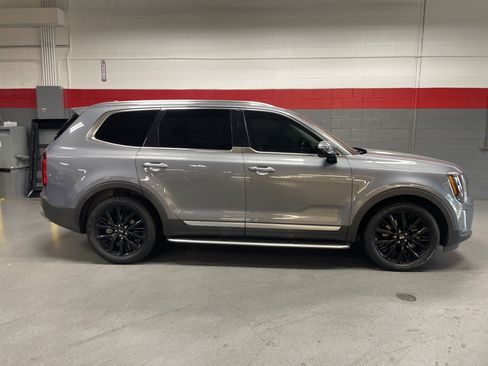 Used 2020 Kia Telluride SX w/ SX Prestige Package image 7