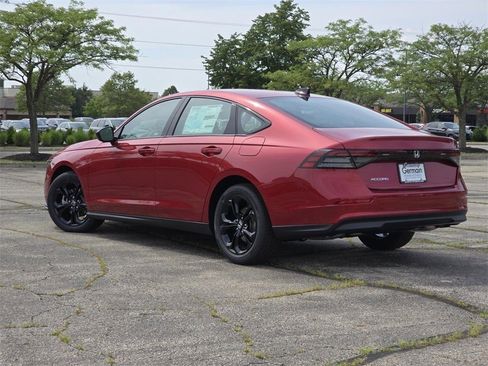 New 2025 Honda Accord SE image 14