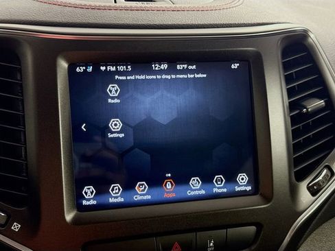 Used 2022 Jeep Cherokee Trailhawk w/ Premium Leather Package image 38