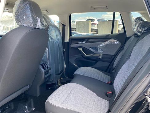 New 2026 Volkswagen Tiguan S AWD/4WD image 10