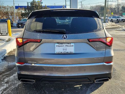Used 2023 Acura MDX SH-AWD w/ Technology Package image 5