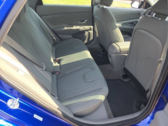 Used 2025 Hyundai Elantra Sport FWD image 24