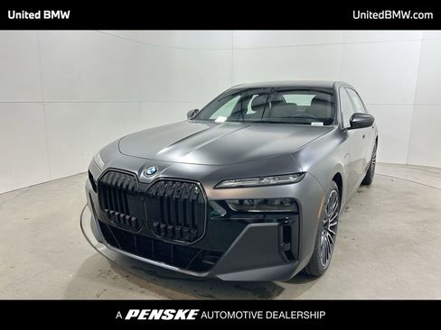 New 2026 BMW 750e xDrive w/ Executive Package image 1