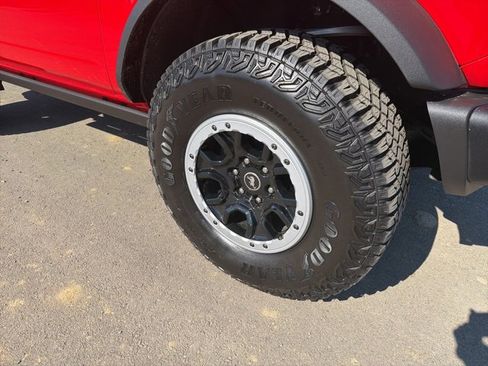 Used 2024 Ford Bronco Black Diamond w/ Sasquatch Package image 6