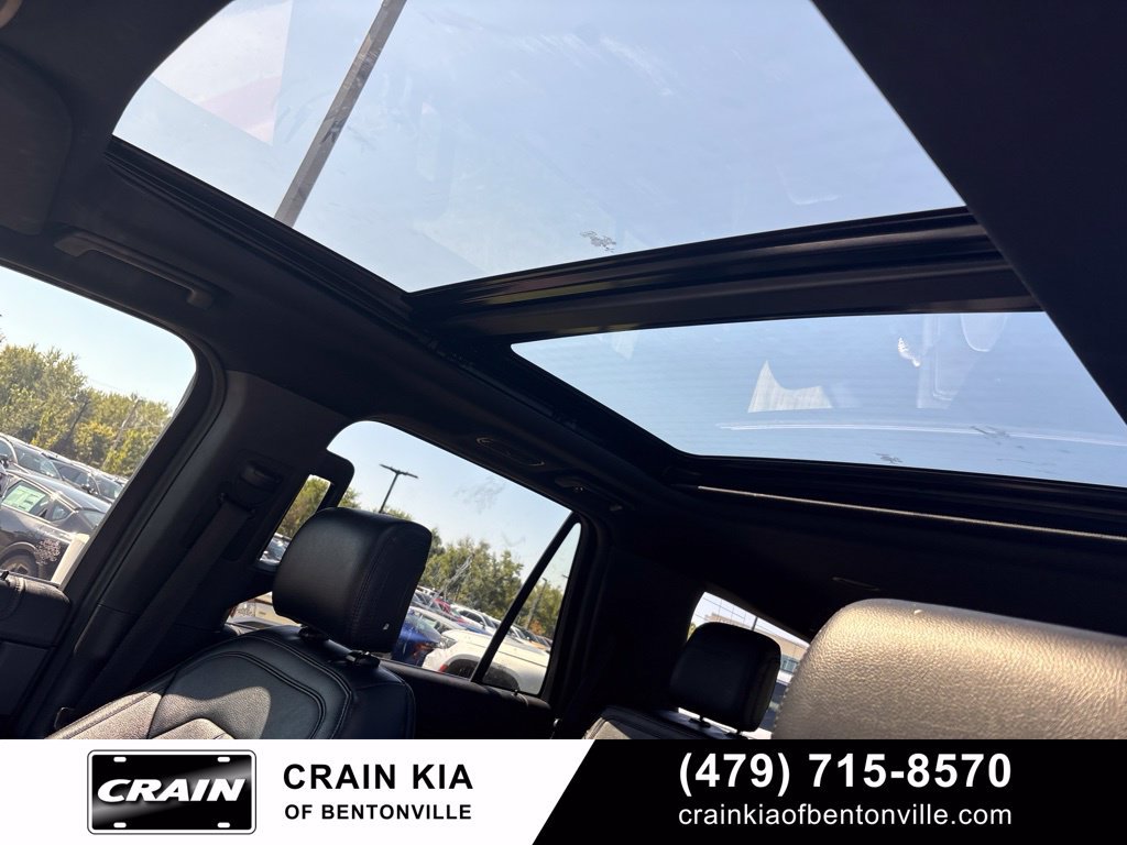 Used 2020 Ford Expedition Limited RWD image 20