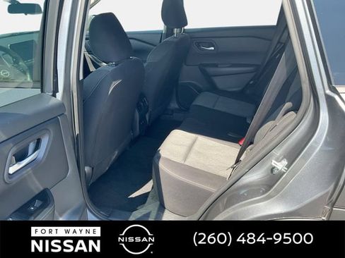 Used 2024 Nissan Rogue SV AWD/4WD image 14