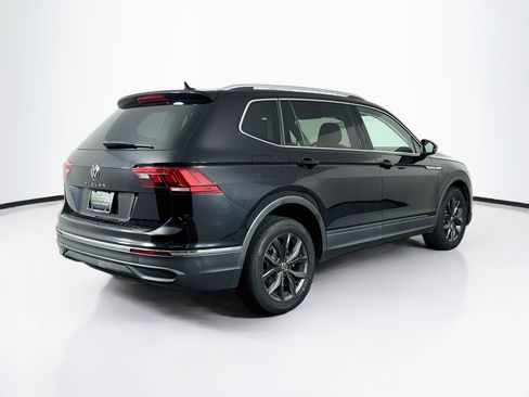 Used 2023 Volkswagen Tiguan SE FWD image 9