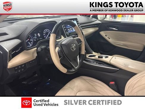 Certified 2019 Toyota Avalon Limited w/ Advanced Safety Package FWD image 15
