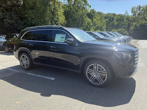 New 2026 Mercedes-Benz GLS 450 4MATIC image 12