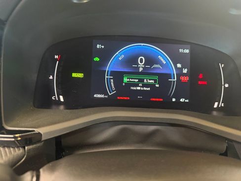 Used 2025 Toyota Camry SE w/ Multimedia Upgrade Package FWD image 17