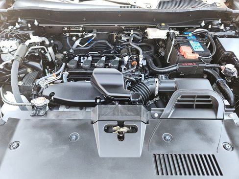 Used 2025 Honda CR-V LX image 28