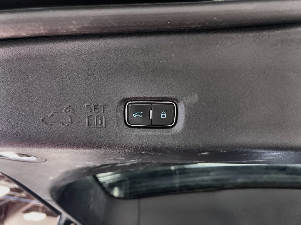 Used 2025 Ford Expedition Active AWD/4WD image 29