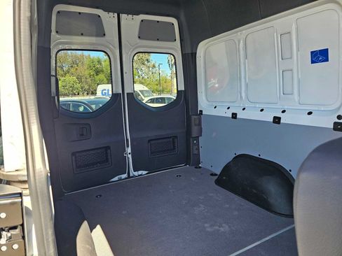 Used 2026 Mercedes-Benz Sprinter 2500 image 13
