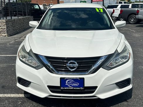 Used 2017 Nissan Altima 2.5 S w/ Power Driver Seat Package FWD image 2