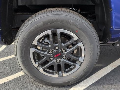 New 2025 Toyota Tacoma TRD Sport image 6