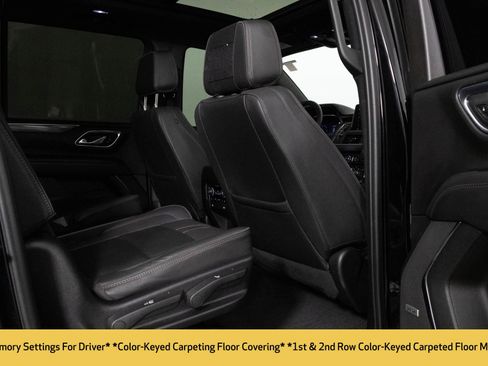 Used 2023 Chevrolet Suburban RST w/ Luxury Package image 41