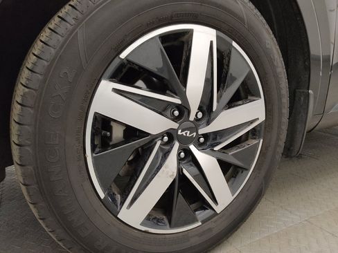 Used 2023 Kia Sorento S w/ Panoramic Sunroof Package FWD image 31