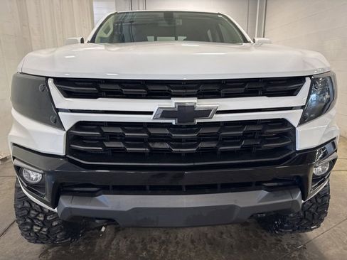 Used 2021 Chevrolet Colorado LT w/ LT Convenience Package image 2