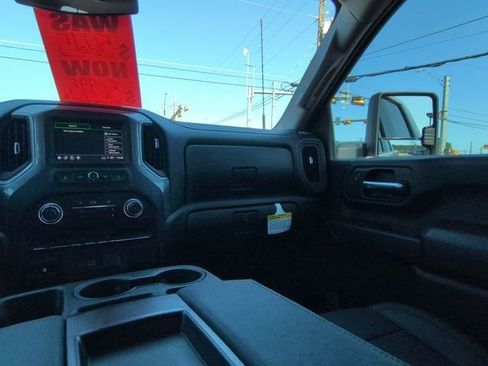 New 2025 Chevrolet Silverado 2500 W/T w/ WT Convenience Package image 3