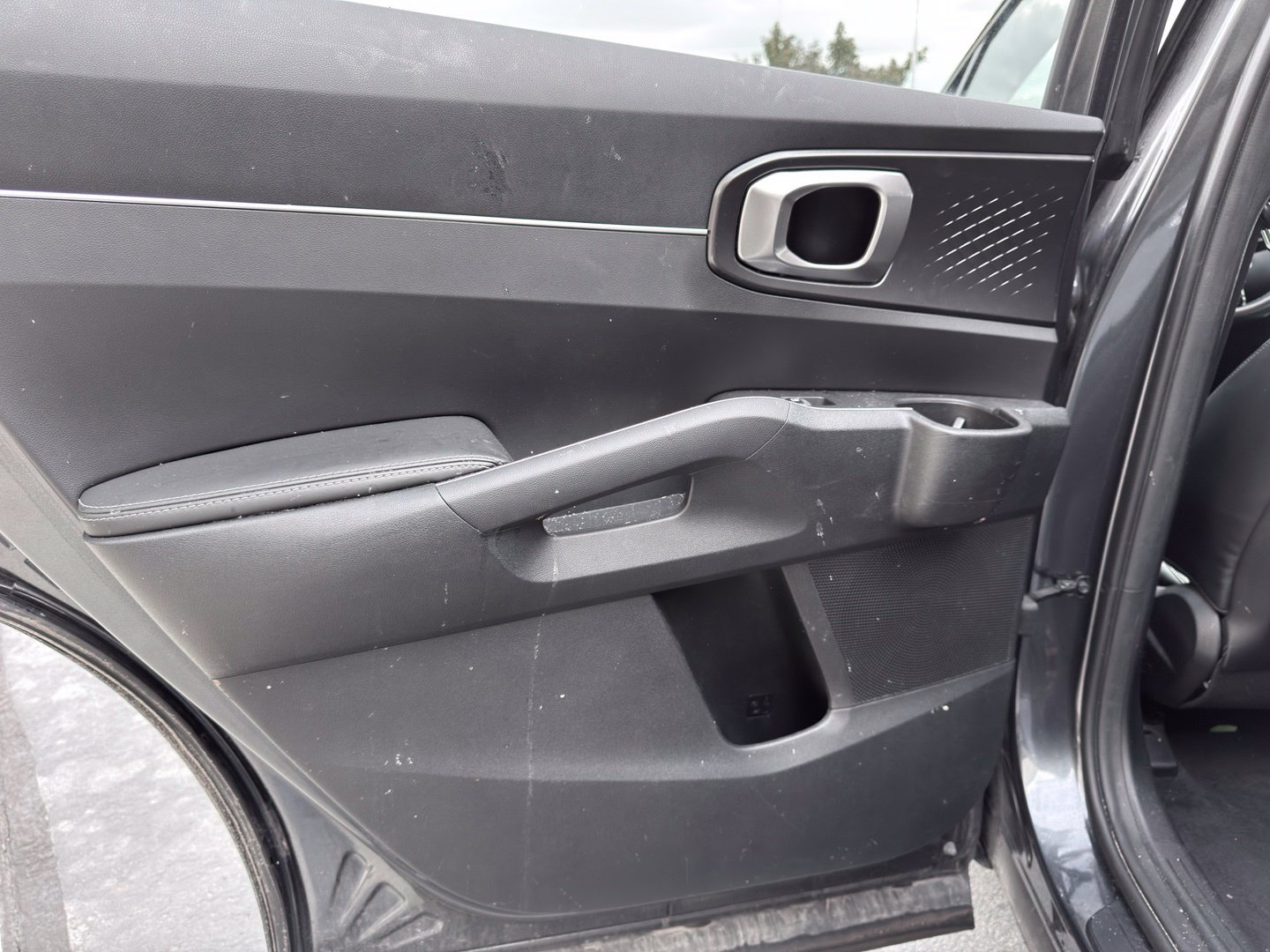 Used 2022 Kia Sorento S FWD image 25