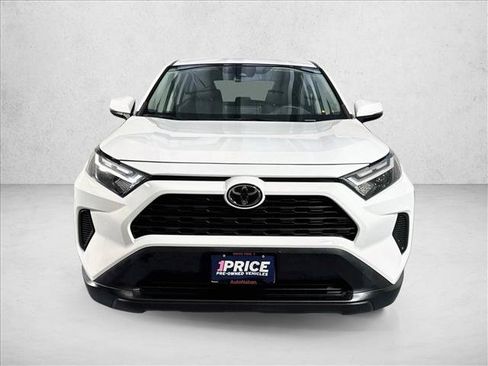 Used 2023 Toyota RAV4 LE FWD image 2