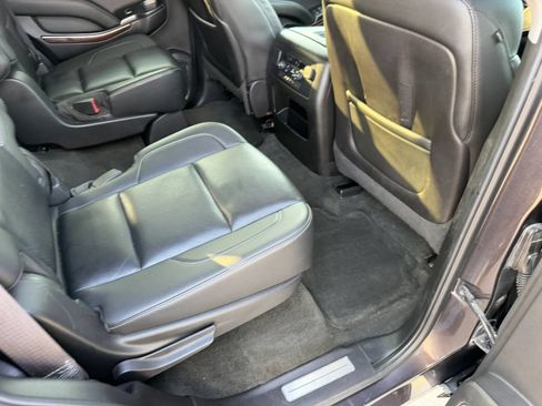 Used 2015 GMC Yukon SLT RWD image 57