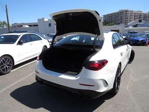Certified 2025 Mercedes-Benz E 53 AMG e 4MATIC Sedan image 36