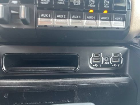 Used 2021 RAM 3500 Laramie AWD/4WD image 33